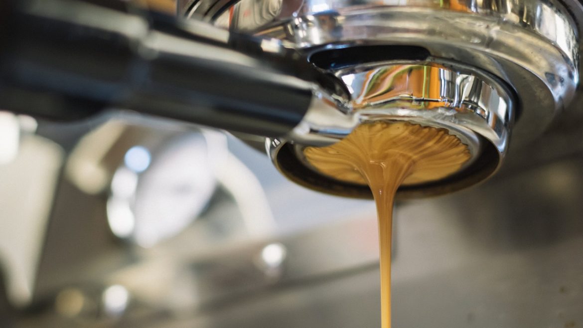 Die Espressomaschine versichern – Wann ist das sinnvoll?